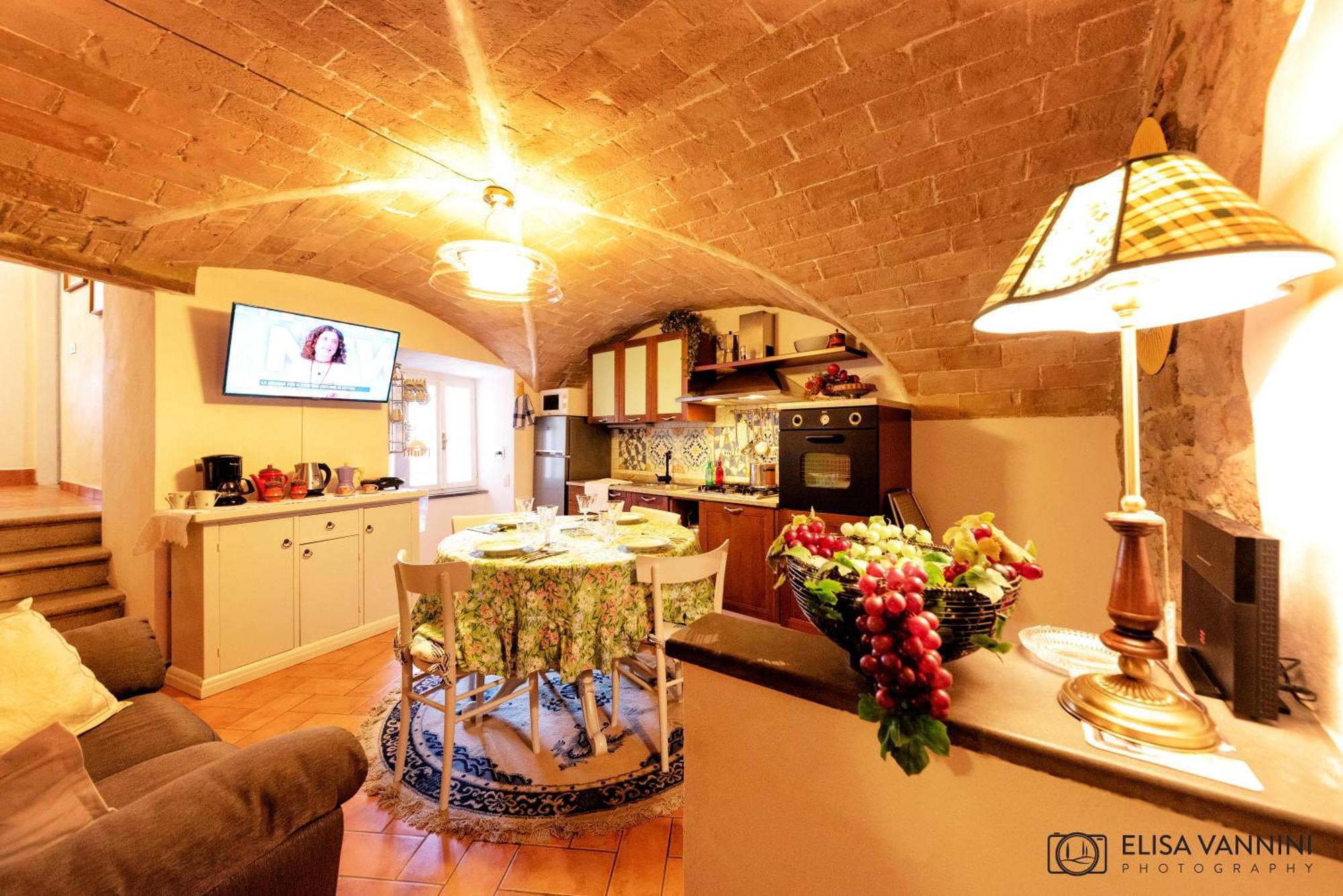 A Casa Di Rache & Bea Appartement Volterra Buitenkant foto